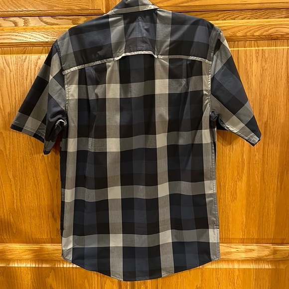 Wrangler Small ATG blue plaid All Terrain Gear short sleeve button down … - Picture 9 of 11